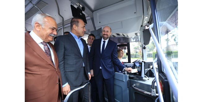 Toplu Taşımada Temassız Mastercard ile  Adana artık “Akıllı Şehir 01”