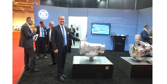 ZF, Busworld Fuarında Genişleyen Ürün Gamını ve Yeni Powerline Şanzımanı Tanıttı