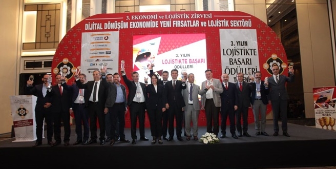 Ekonomi ve Lojistik Zirvesi’nden TOTAL’e  “Yılın Lojistik Yöneticisi” Ödülü