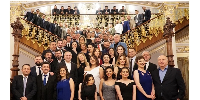 Tora Ailesi 20. Yılını Muhteşem bir Gala Yemeği ile kutladı