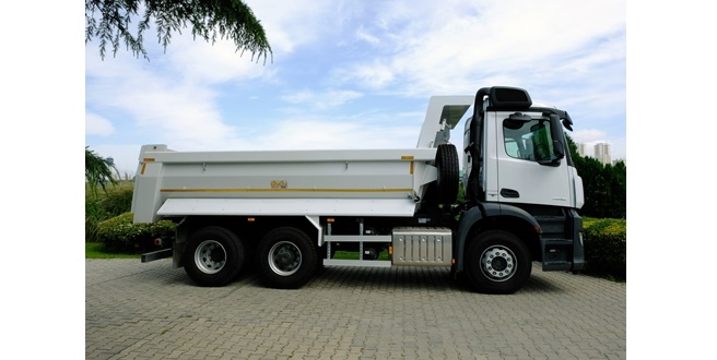 Mercedes-Benz Arocs 2532 K 6×2 Haziran ayı itibariyle satışa sunuldu
