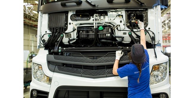 Mercedes-Benz Türk, sosyal fayda hikayesini “Bu Yolculuğa Değer” kitabında topladı