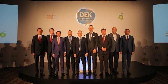 2040 yılında petrol ve doğal gaz dünya enerjisinin yarısından fazlasını oluşturacak