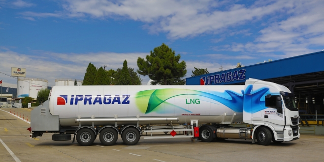 İPRAGAZ FİLOSUNA KATTIĞI  İLK LNG’Lİ ÇEKİCİSİ İLE TÜRKİYE YOLLARINDA..