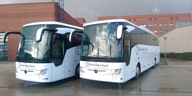 Mercedes- Benz Türk’ den Renk United Travel’a Tourismo 15 teslimatı!