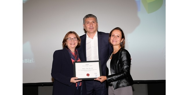 Mercedes-Benz Türk Fırsat Eşitliği Modeli (FEM) Sertifikası’nı Aldı