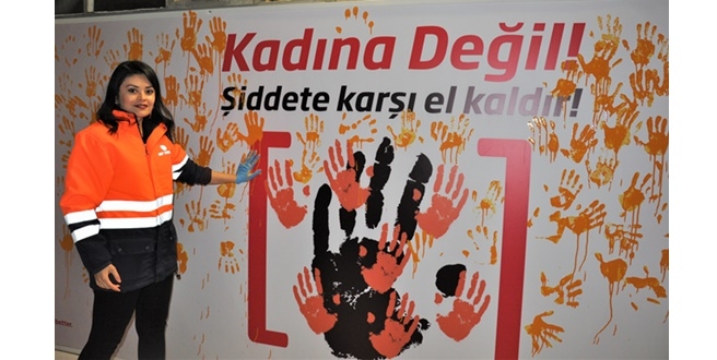 OKT’DEN KADINA ŞİDDETE KARŞI “DÜNYA’YI TURUNCUYA BOYAYALIM” KAMPANYASINA DESTEK