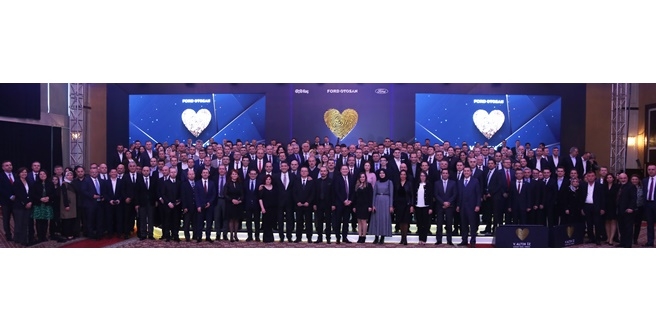 Ford Otosan’da ‘altın iz’ler bırakanlar ödüllerini aldı