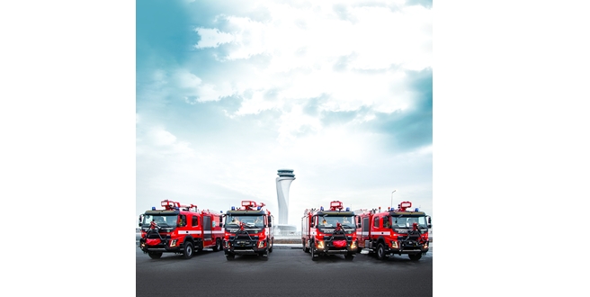 Volvo Trucks’tan İstanbul Havalimanı’nda kullanılmak üzere 5 özel üretim itfaiye kamyonu