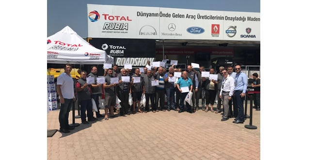 TOTAL MADENİ YAĞLAR, UZUN YOL SÜRÜCÜLERİYLE BULUŞTU
