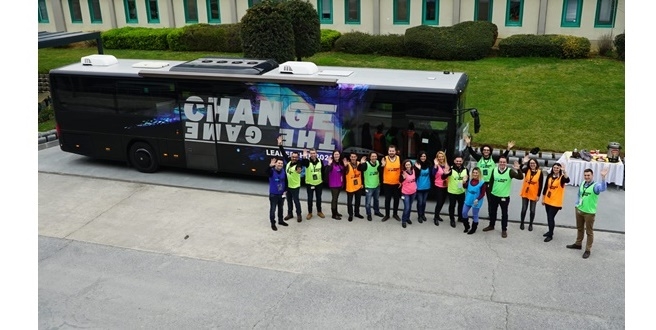 Liderlik ve Kültürel Dönüşümün Sembolü Leadership 2020 Otobüsü Mercedes-Benz Türk’te