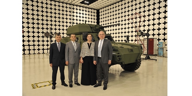 Otokar Türkiye’nin ilk elektrikli zırhlı aracını üretti