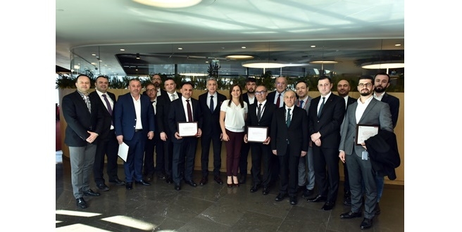 Petrol Ofisi ‘Üçüncü Göz’ün ilk hizmet  şampiyonları törenle ödüllerini aldı…