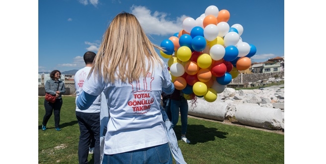 TOTAL ile çocuklar tarihi yerinde öğreniyor,  Antik Kent Smyrna geleceğe ışık tutuyor