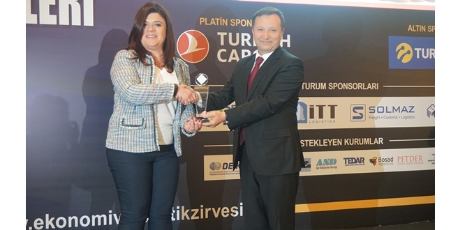 Ekonomi ve Lojistik Zirvesi’nden Ertuğrul Alışan’a Yaşam Boyu Lojistik Ödülü!