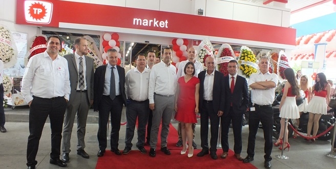 TÜRKİYE PETROLLERİ ATAŞEHİR İSTASYONUNU HİZMETE AÇTI