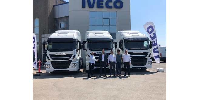 IVECO’dan Fırat Nakliyat’a 3 adet Stralis Çekici Teslimatı