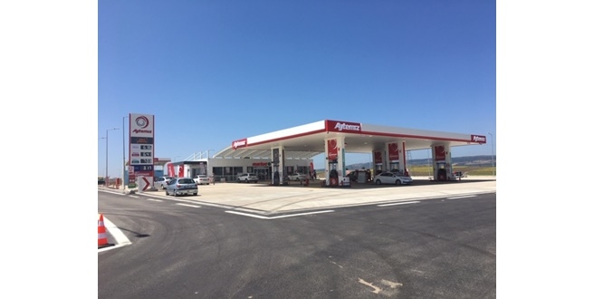 Aytemiz,  İstanbul-İzmir Otoyolunda “Mehmetçik Vakfı’ndan” kiraladığı istasyonları açtı