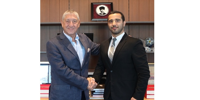 Bir Gün CEO’ programında Selim Şiper’in konuğu  Boğaziçi Üniversitesi’nden Fırat Can Dikme oldu