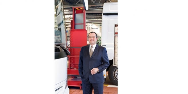 Mercedes-Benz Türk’ten kamyon sahiplerine “Servis Sözleşmesi”