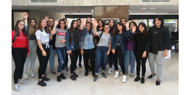 Mercedes-Benz Türk, Karaman’daki Yıldız Kızlar’la buluştu