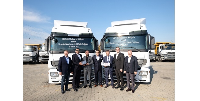 TruckStore güvencesiyle ARCLOG Uluslararası Nakliyat’a 15 adet çekici teslim edildi
