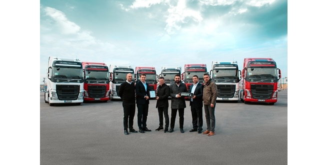 Karayel Nakliyat 10 adet Volvo FH460 ile filosunu güçlendirdi