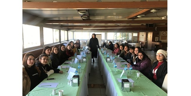 Mercedes-Benz Türk, Aydın’daki Yıldız Kızlar’la buluştu