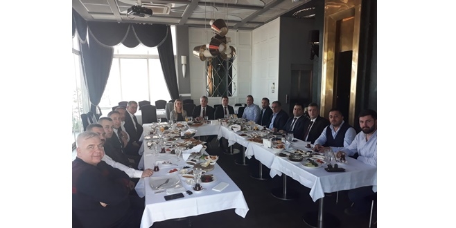 Türkiye Petrolleri Üst Yönetimi Samsun Bayileriyle Bir Araya Geldi