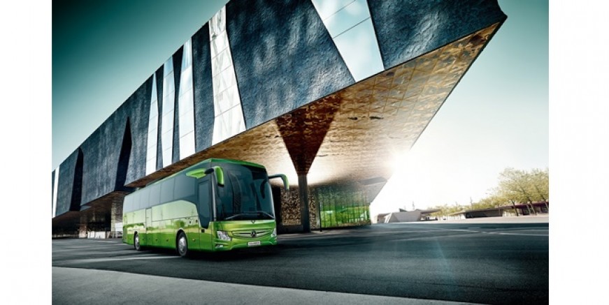 Mercedes-Benz Türk, seyahati kısıtlanan şehirlerarası otobüslerin garanti sürelerini uzattı