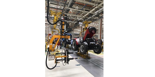 Türktraktör Dünya Çifçiler Gününü Sosyal Medya Üzerinden Canlı Yayınlanan Fabrika Turu İle Kutladı