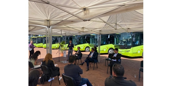 Anadolu Isuzu’dan Hint Okyanusu’ndaki Reunion Adasına 20 Araçlık Teslimat