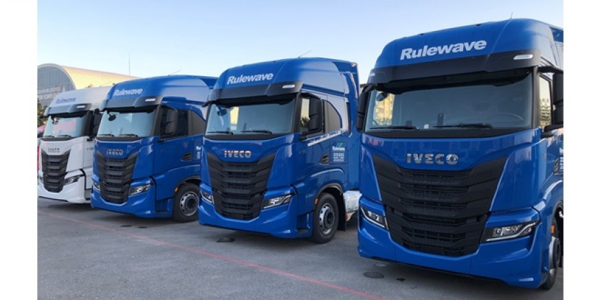 IVECO’dan Murphy’ye 10 adet S-WAY çekici teslimatı