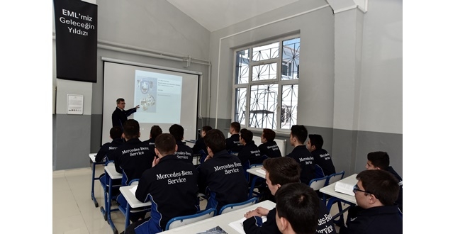 Mercedes-Benz 2020‘de de gençlere desteğine devam etti