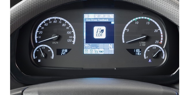 Mercedes-Benz, şehirler arası otobüslerinde sunmaya başladığı yeni donanımların detaylarını basın mensupları ile paylaştı