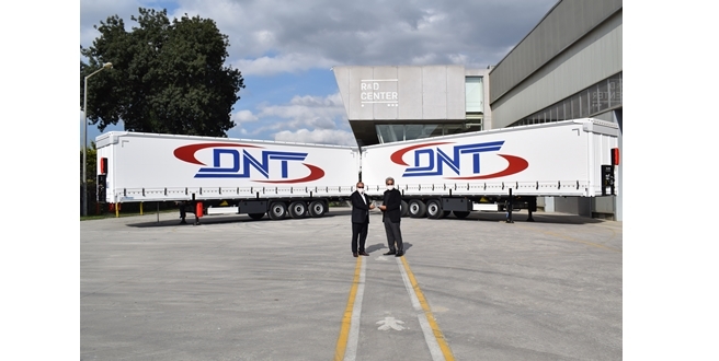 TIRSAN’DAN DNT NAKLİYE’YE 115 TENTELİ PERDELİ TESLİMATI