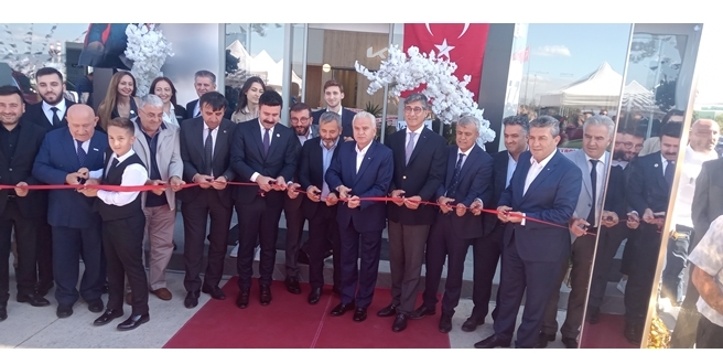 Lokman Koçaslan Otomotiv Eskişehir’de Kia bayisini hizmete açtı