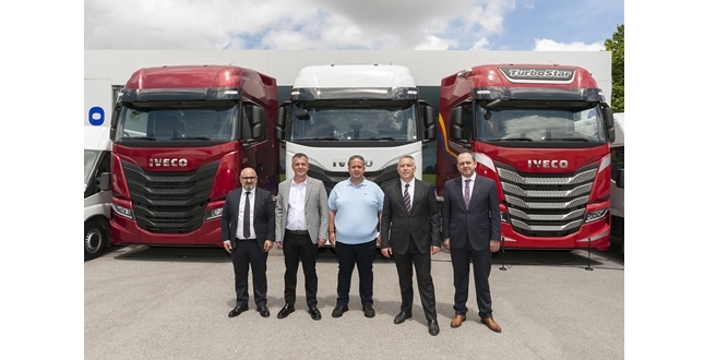 Iveco’dan Tanöz Nakliyat’a 25 Adet Iveco S-Way Çekici
