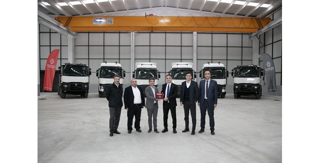 Ziver İnşaat’ın şantiye sahaları, Renault Trucks T,C,K serisi ile güçleniyor