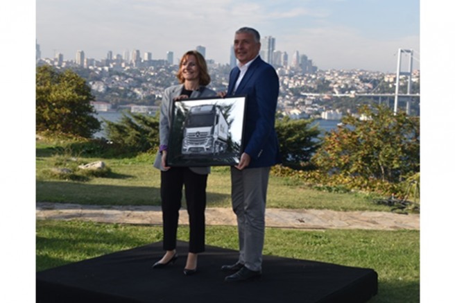 Ekol Lojistik filosuna 150 adet Mercedes-Benz Actros L 1848 LSnRL ekledi