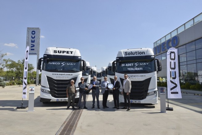 SUPET ve SOLUTION firmaları filolarını genişletmek için IVECO S-Way’i seçti