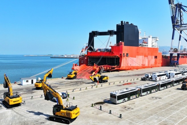 ERKPORT Yalova Limanı’nda 8000 araçlık otomotiv terminali kurdu