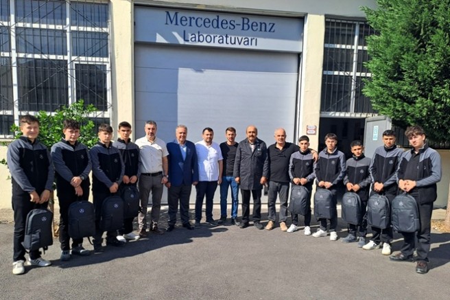 Mercedes-Benz Türk  Hem Mesleki Eğitime Hem de Endüstrinin Geleceğine yatırım yapmaya devam ediyor