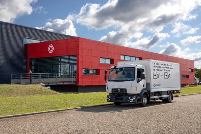 Renault Trucks, dönüştürülen ilk elektrikli kamyon için Fransa’da onay aldı