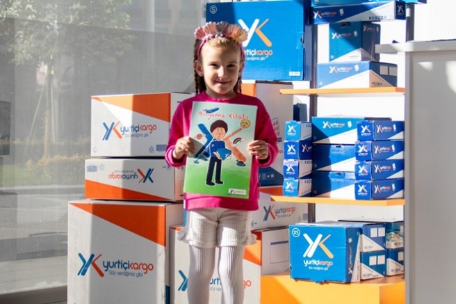 Yurtiçi Kargo tüm çocuklara boyama kitabı hediye ediyor