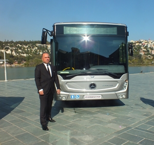 mercedes alper kurt conecto solo