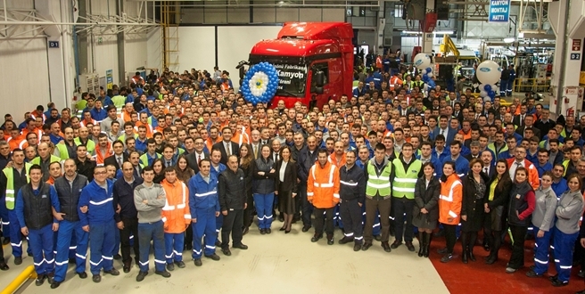 Ford Otosan 200 bininci kamyonu hattan indirdi