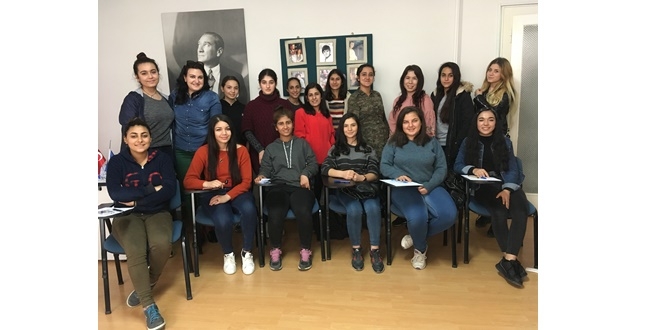 Mercedes-Benz Türk, Mersin’deki yıldız kızlarıyla buluştu