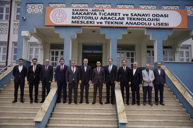 Otokar ile Güçlü Yarınlar projesi gençleri destekliyor