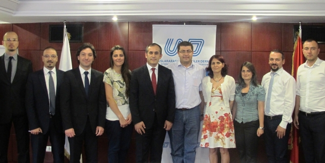 UND’NİN, YETKİLENDİRİLMİŞ YÜKÜMLÜ DESTEKLEME PROJESİ İLE, GÜMRÜKLERDEKİ BEKLEME ÇİLESİNE SON!